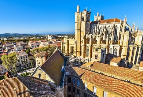  A Narbonne, les Corbières et la Mer